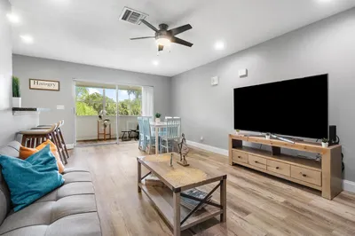 126 Sparrow Drive #11B 1