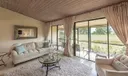 253 Old Meadow Way Photo