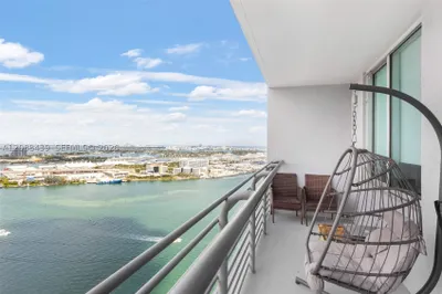 335 Biscayne Blvd #3904 1