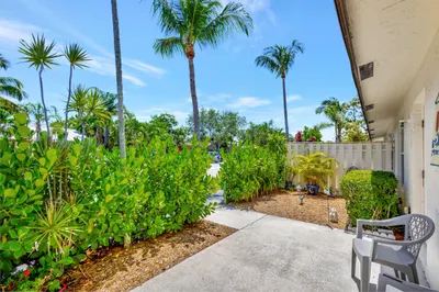 1919 Doffer Lane 1