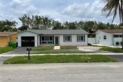 11371 NW 32nd Mnr 1