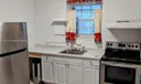 Rear Unit Full kitchen