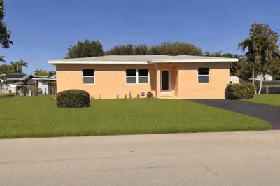 1417 Willow Road 1