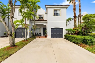 922 SW 148th Pl 1
