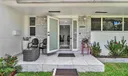 9524 Byron Ave Photo