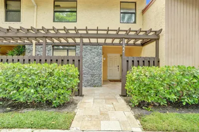 1122 NW 79th Drive 1