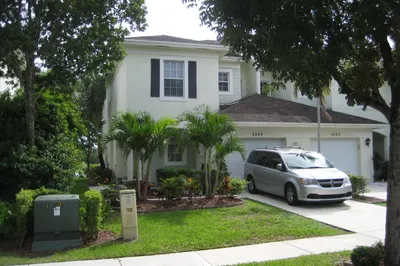 4205 Emerald Vista 1