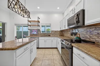 2332 SE 16th Terrace 1