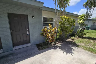 4003 AVENUE I #A 1