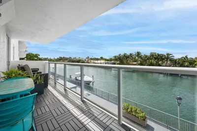 10000 W Bay Harbor Drive #203 1