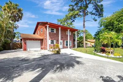 5425 Stratford Road 1