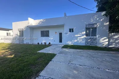 1741 NW 76th St 1