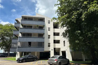 16220 NW 2nd Ave #413 1