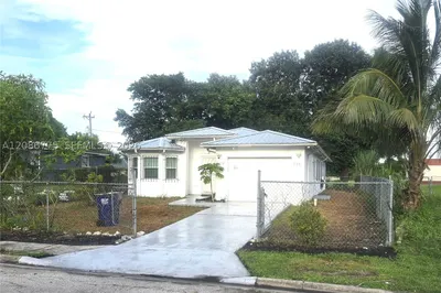 110 NW 9th Ave 1