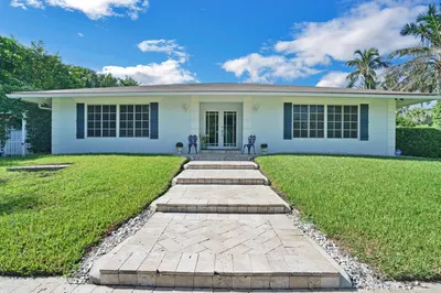 17 E Ocean Avenue 1