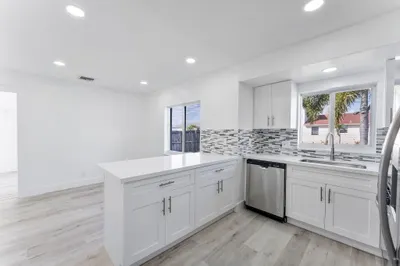 240 NW 5th Street 1
