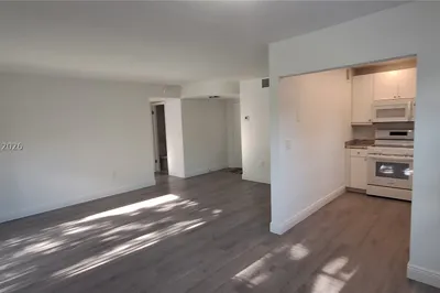4990 E Sabal Palm Blvd #202 1