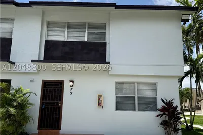 20 SW 108th Ave #F7 1