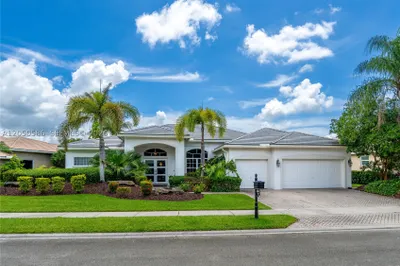 3855 Oak Ridge Cir 1