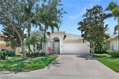 1478 SE Legacy Cove Circle 1