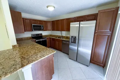 Granite Counters-Stainless steel appliances