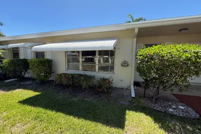 200 BAYVIEW Avenue #B 1