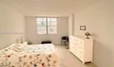 300 Bayview Dr #915 Photo