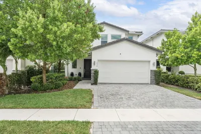 1070 Veleiros Boulevard 1
