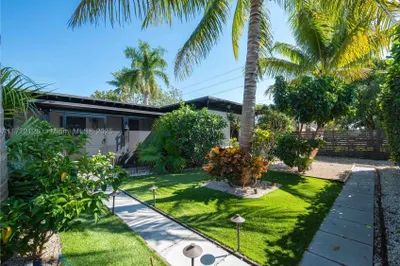 515 NW 116th St 1