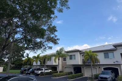 1500 S Crestwood Court S #1503 1