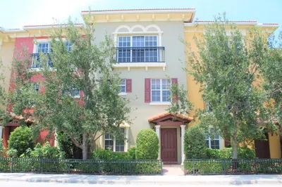 531 S Federal Highway #16 1