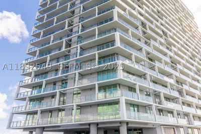 2000 Metropica Way #2001 1