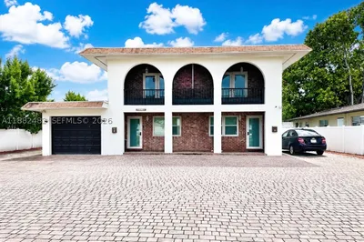 2270 SW 46th Ct 1
