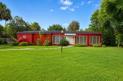 300 Bayberry Drive 1
