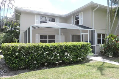 2865 SW Lakemont Place 1
