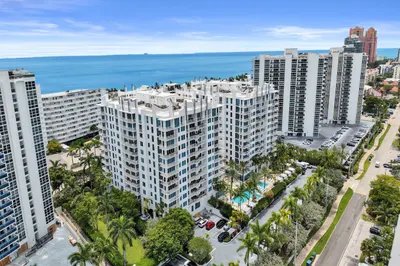 2821 N Ocean Boulevard #1106S 1
