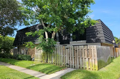 220 Woodland Road #220 1
