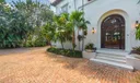 296 Ocean Blvd Photo