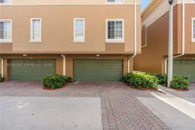 2991 NE 185th Steet #1706 1