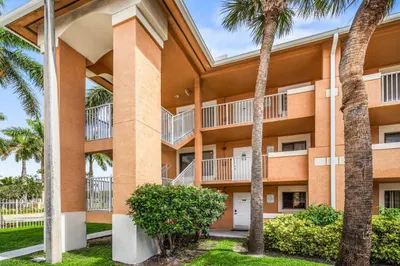 6900 SW 39th Street #101j 1
