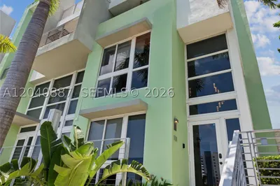 101 N Shore Dr #101 1