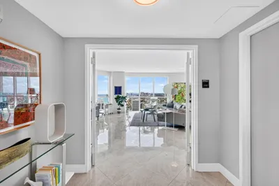101 S FORT LAUDERDALE BEACH Boulevard #2407 1