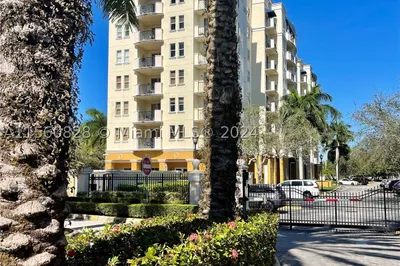 9021 SW 94th St #408 1