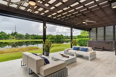 2126 Quail Roost Dr 1