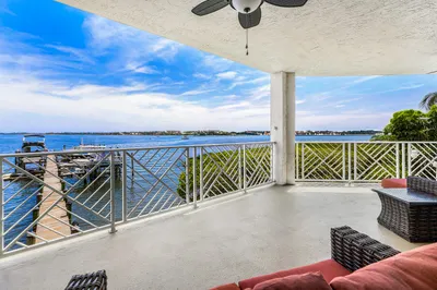 309 E Ocean Avenue #103 1