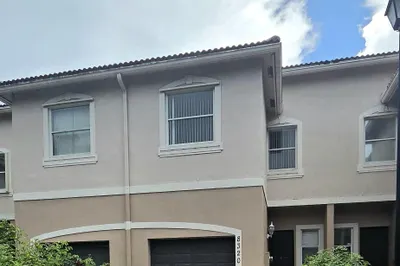 8320 Lagos De Campo Boulevard 1