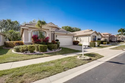 6386 Westchester Club Drive N 1