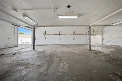 8015 NW 98th Street 1
