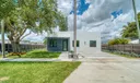 2260 E 9th Ave Photo