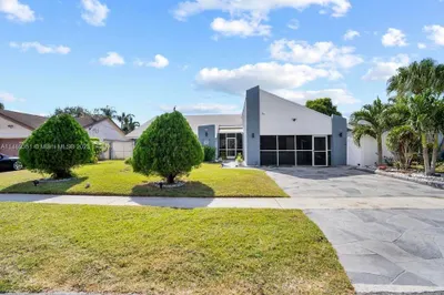8050 NW 47th Ct 1